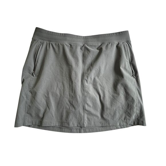 Outdoor Adventure Skort KÜHL Gray Hiking Travel Medium - Picture 1 of 13